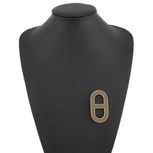 Load image into Gallery viewer, HERMES Chaine d'Ancre Brooch Etain Epsom Metal
