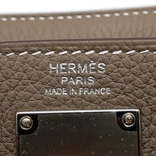 将图像加载到图库查看器中，HERMES Akkad Etoupe Togo Leather Size PM
