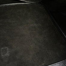 将图像加载到图库查看器中，SAINT LAURENT PARIS LE 5 A 7 BEA Le Sancassette Bear Shoulder Black763435AADUU1000 Soft Deer Leather
