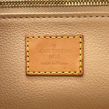 将图像加载到图库查看器中，LOUIS VUITTON Dop kit BeigeM44494 Monogram
