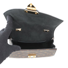 将图像加载到图库查看器中，LOUIS VUITTON Tilsit NoirM46548 Monogram Monogram Reverse Canvas

