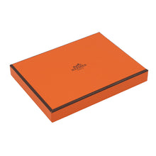 将图像加载到图库查看器中，HERMES Tarmac Passport Case Orange Epsom Size PM

