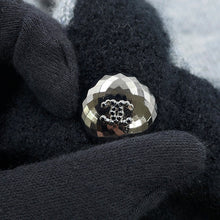 将图像加载到图库查看器中，CHANEL COCO Button cardigan Size 36 Gray/BlackP71355 K10217 NE807 Cashmere100% Rhinestone
