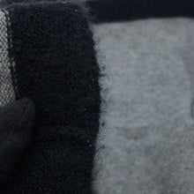 将图像加载到图库查看器中，CHANEL COCO Button cardigan Size 36 Gray/BlackP71355 K10217 NE807 Cashmere100% Rhinestone

