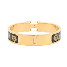Load image into Gallery viewer, HERMES ClicH Drawn in by the charm of Orpheus Size PM Black/Gold Metal Enamel
