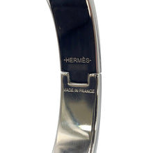 Load image into Gallery viewer, HERMES ClicH Drawn in by the charm of Orpheus Size PM White/Silver Metal Enamel

