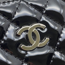 Load image into Gallery viewer, CHANEL Matelasse Kiss Lock ChainShoulder Bag Black Patent Leather Leather
