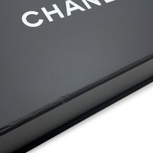 将图像加载到图库查看器中，CHANEL Matelasse Kiss Lock ChainShoulder Bag Black Patent Leather Leather
