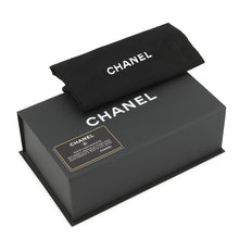 Load image into Gallery viewer, CHANEL Matelasse Kiss Lock ChainShoulder Bag Black Patent Leather Leather

