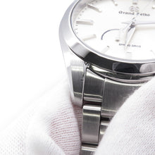 Load image into Gallery viewer, SEIKO Heritage Collection Spring Drive W39mm Stainless Steel Silver DialSBGA283
