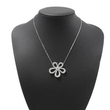 Load image into Gallery viewer, Van Cleef &amp; Arpels Flower lace PendantVCARP05200 18K White Gold
