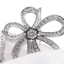 Load image into Gallery viewer, Van Cleef &amp; Arpels Flower lace PendantVCARP05200 18K White Gold
