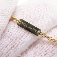 Load image into Gallery viewer, Van Cleef &amp; Arpels Flower lace PendantVCARPME200 18K Yellow Gold
