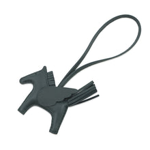 将图像加载到图库查看器中，HERMES Rodeo Pegasus Vert Mangrove Lambskin Size PM
