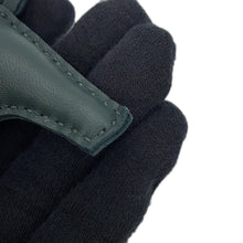 Load image into Gallery viewer, HERMES Rodeo Pegasus Vert Mangrove Lambskin Size PM
