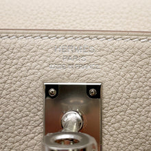 Load image into Gallery viewer, HERMES Kelly Retourne Craie Togo Leather Size 25
