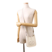 将图像加载到图库查看器中，HERMES Evelyne Long Craie Taurillon Clemence Size TPM
