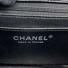 将图像加载到图库查看器中，CHANEL Mini Matelasse Chain Shoulder Bag BlackA01115 Caviar Leather Size 17
