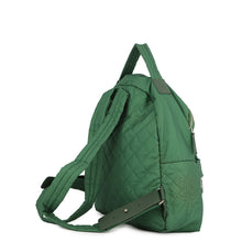 将图像加载到图库查看器中，CHANEL CC Logo Backpack Green Nylon
