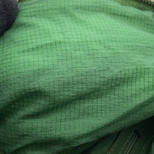 将图像加载到图库查看器中，CHANEL CC Logo Backpack Green Nylon
