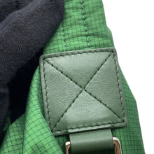将图像加载到图库查看器中，CHANEL CC Logo Backpack Green Nylon
