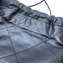 将图像加载到图库查看器中，CHANEL CHANEL22 ChainBag BlackAS3980 Shiny Calf Leather Size Mini
