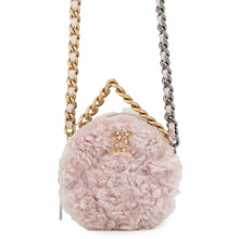 将图像加载到图库查看器中，CHANEL CHANEL19 Round ChainShoulder Bag PinkAP0945 Fur Lambskin
