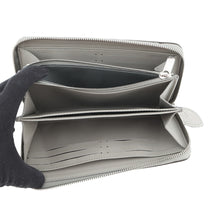 将图像加载到图库查看器中，LOUIS VUITTON Zippy Wallet MetalicGrayM81642 Monogram Mahina
