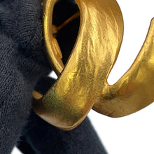 Load image into Gallery viewer, CHANEL CC Logo Brooch Gold Gold Plated
