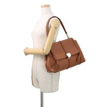 Load image into Gallery viewer, Chloe Benelope 2-way Shoulder Bag CaramelCHC23US569K15247 Leather Size Medium
