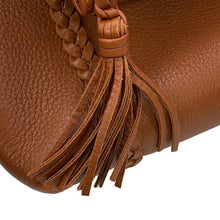 Load image into Gallery viewer, Chloe Benelope 2-way Shoulder Bag CaramelCHC23US569K15247 Leather Size Medium
