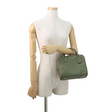 Load image into Gallery viewer, LOEWE Amazonas avocadoA039N10X03 Calf Leather Size 19
