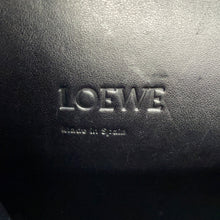 将图像加载到图库查看器中，LOEWE Barcelona Stars Shoulder Bag Black302.30EM15 Leather
