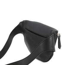 将图像加载到图库查看器中，FENDI Logo Crossbody Bag Black7VA525 AFBF Leather
