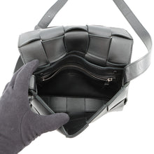 Load image into Gallery viewer, Bottega Veneta Maxi INTRECCIATO Shoulder Bag Black578004VMAY11229 Lambskin
