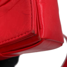 将图像加载到图库查看器中，Bottega Veneta Maxi INTRECCIATO Shoulder Bag Red Leather
