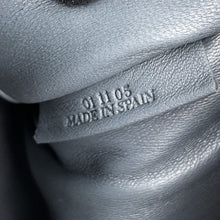 Load image into Gallery viewer, LOEWE Amazonas Gray Leather Size 28
