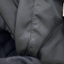 将图像加载到图库查看器中，PRADA Logo Backpack Black1BZ811_V44_F0002_V_OOO Nylon
