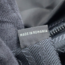 将图像加载到图库查看器中，PRADA Logo Backpack Black1BZ811_V44_F0002_V_OOO Nylon
