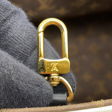 Load image into Gallery viewer, LOUIS VUITTON Onthego LV × Fornasetti Brown/WhiteM59264 Monogram Size MM
