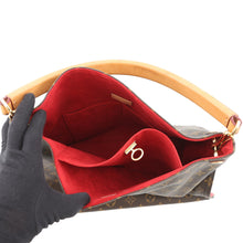 将图像加载到图库查看器中，LOUIS VUITTON Gaia CeriseM41620 Monogram
