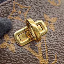 将图像加载到图库查看器中，LOUIS VUITTON Gaia CeriseM41620 Monogram
