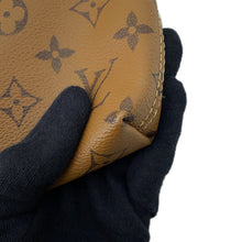 将图像加载到图库查看器中，LOUIS VUITTON Carry it Noir/BrownM45198 Monogram Reverse Canvas Video Print
