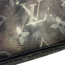 Load image into Gallery viewer, LOUIS VUITTON Alpha Messenger NoirM44165 Monogram / Galaxy

