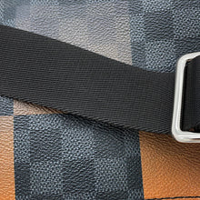Load image into Gallery viewer, LOUIS VUITTON Alpha Messenger Noir/Volcano OrangeN40421 Damier Graphite Giant
