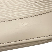 将图像加载到图库查看器中，LOUIS VUITTON Lock It IvoireM4229J Epi Leather
