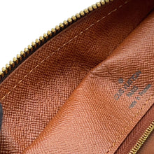 Load image into Gallery viewer, LOUIS VUITTON Nile BrownM45244 Monogram
