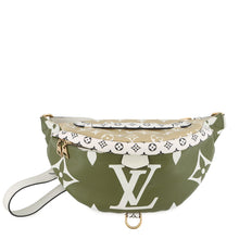 Load image into Gallery viewer, LOUIS VUITTON Bumbag Khaki/White/BeigeM44611 Monogram Monogram Giant
