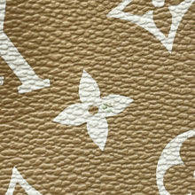 Load image into Gallery viewer, LOUIS VUITTON Bumbag Khaki/White/BeigeM44611 Monogram Monogram Giant
