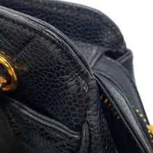 将图像加载到图库查看器中，CHANEL Matelasse ChainShoulder Bag Black Caviar Leather
